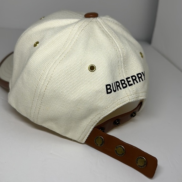 Burberry hat - Picture 4 of 5